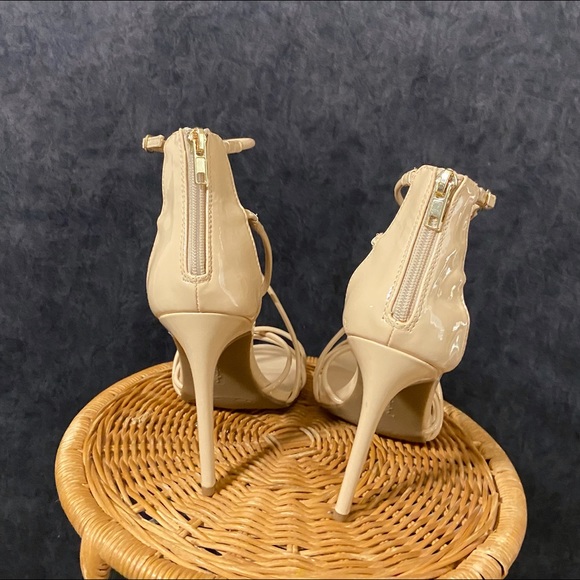 Nude Heels - Picture 3 of 3
